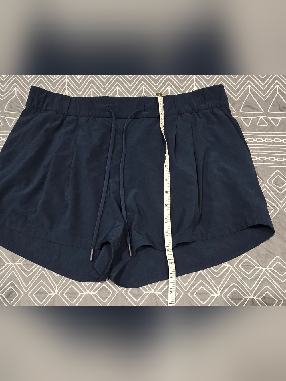 Lululemon Stroll At Sundown Shorts In Navy Size 10 - Picture 3 of 7